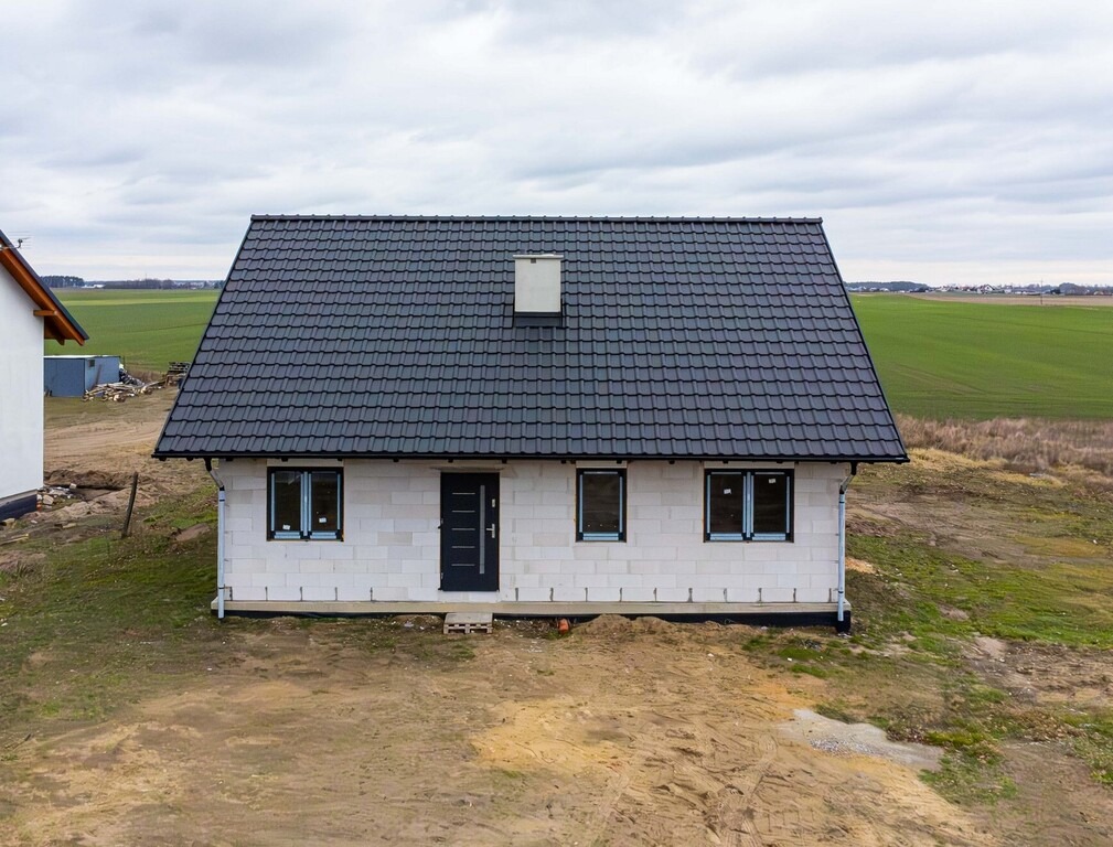 Dom pod Wągrowcem, Sienno