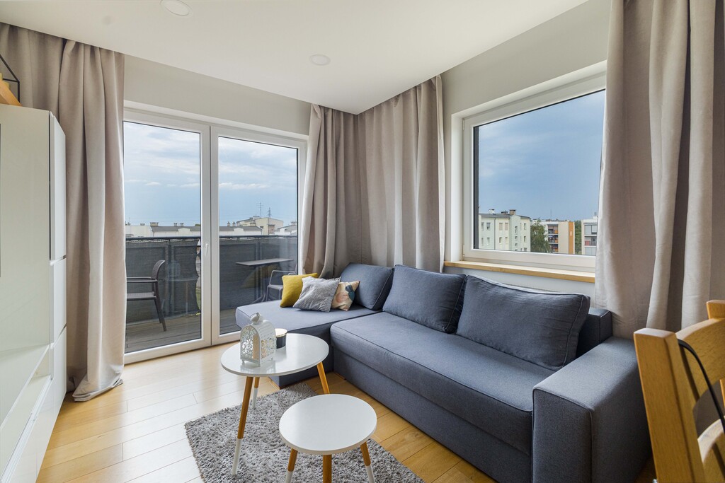 Bezczynszowe 3 Pokoje Z Dużym Balkonem