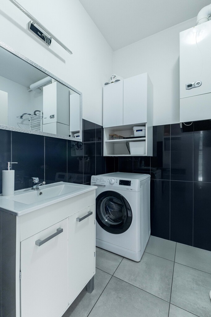 Bezczynszowe Mieszkanie W Bloku Z Windą – 3 Pokoje